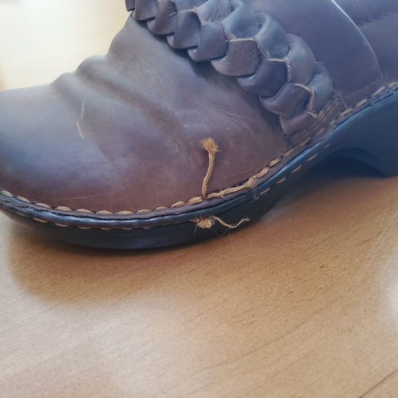 **FINAL MARKDOWN** BOC CLOGS - Picture 5 of 8